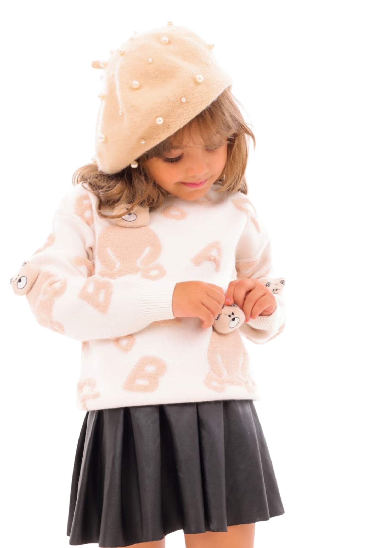 Girls' knitted sweater with a raised teddy bear design (357)