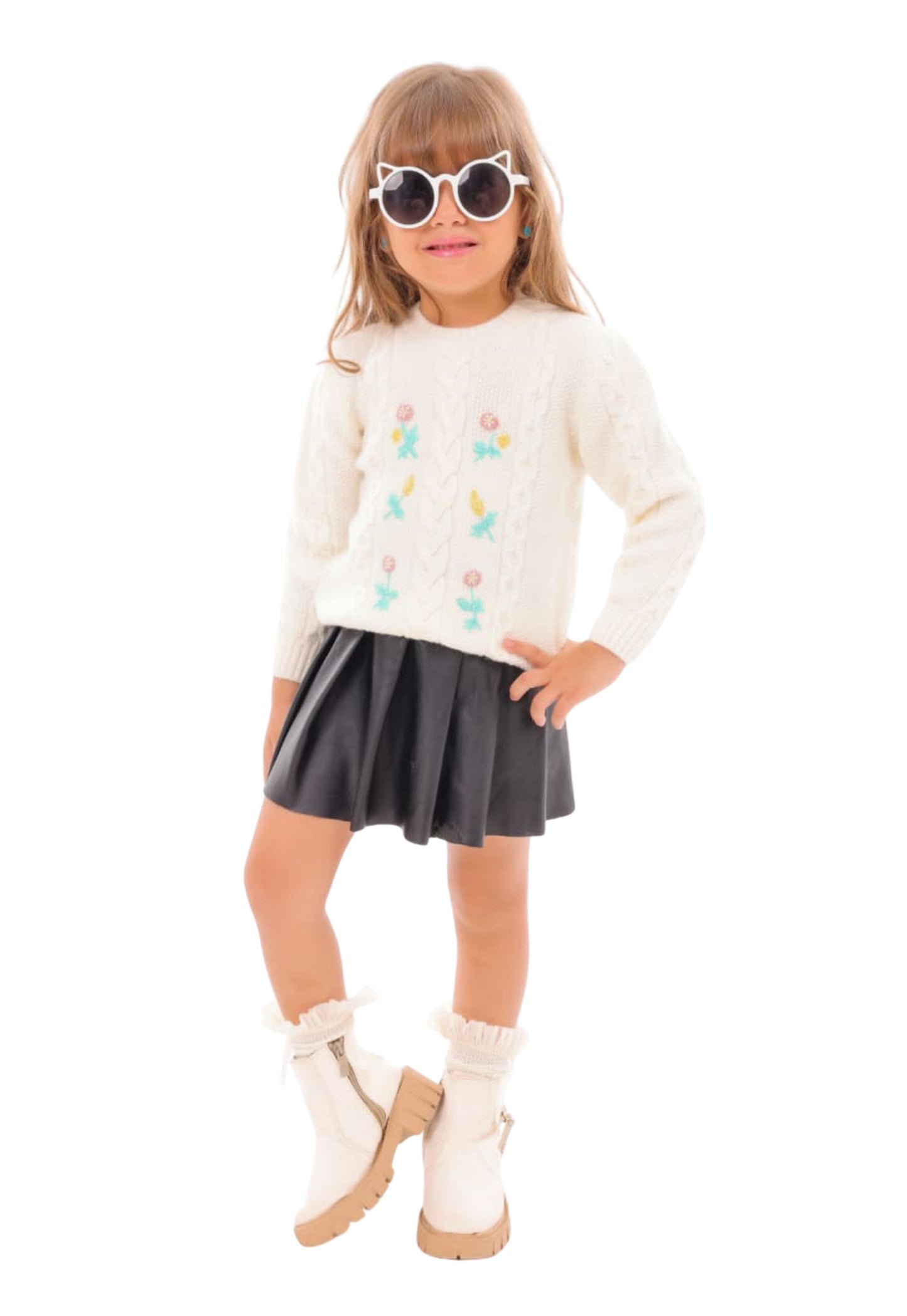 Girls' knitted pullover with delicate floral embroidery (359)