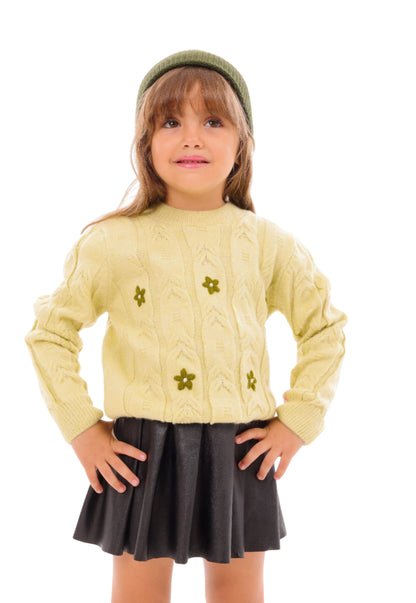Girls' knitted sweater with a raised floral pattern (356)