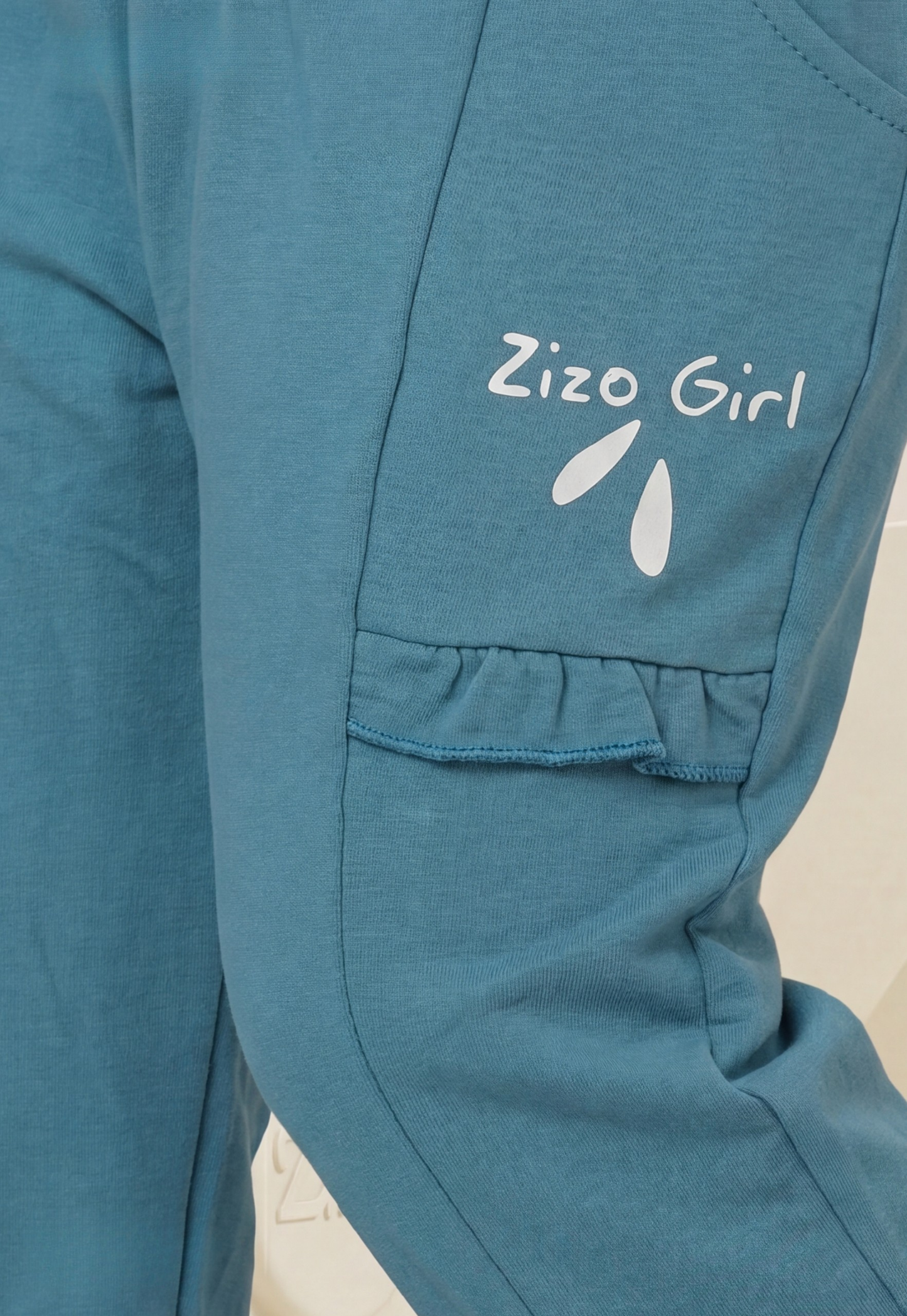 Girls' pajama set is designed for ages 6 to 12 years 745